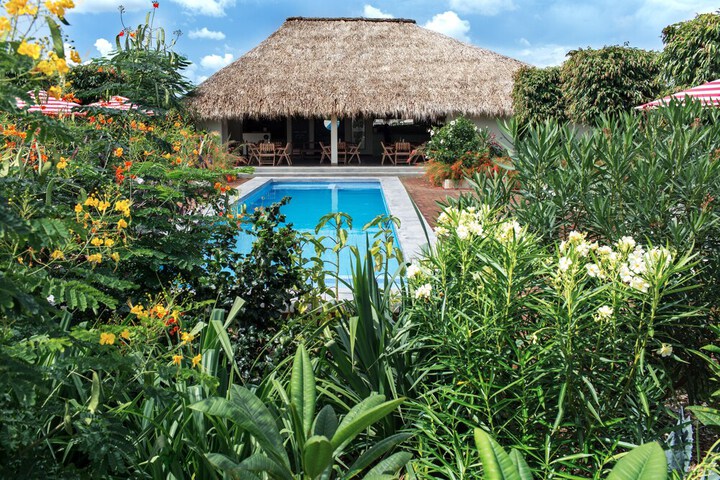 Pool 35 of 61