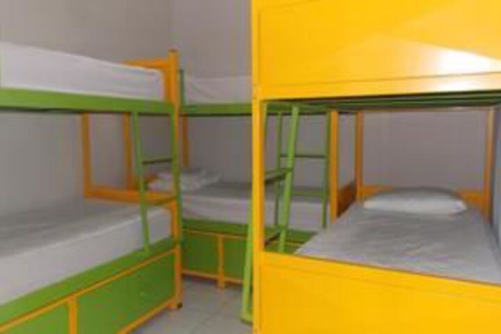 Room 9 of 13