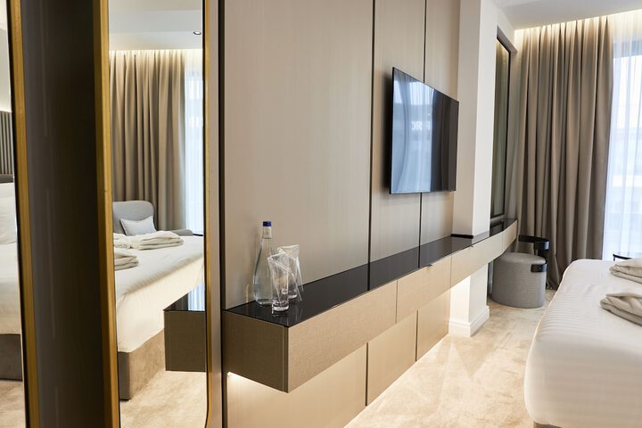Room 28 of 58