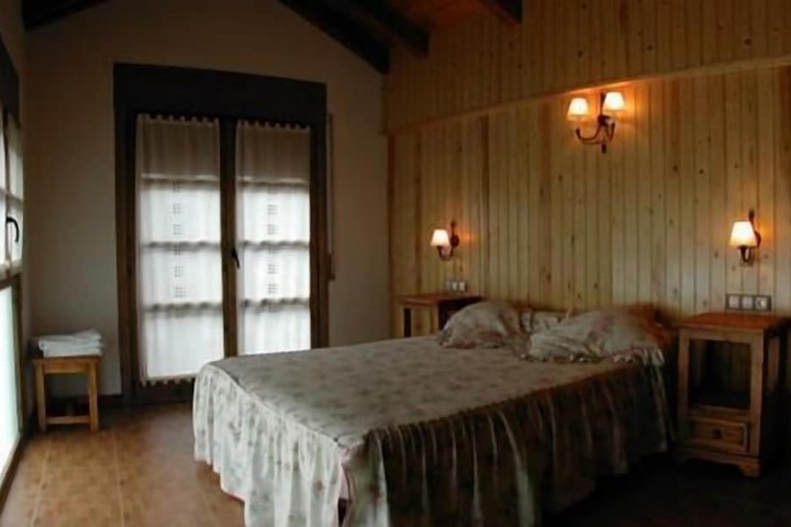 Room 4 of 41