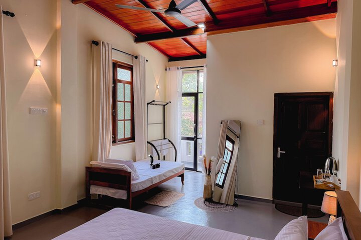 Room 9 of 26