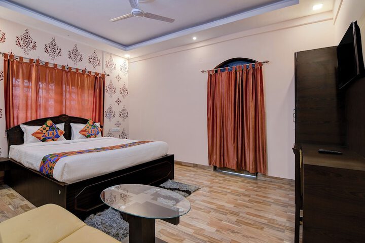 Room 18 of 31
