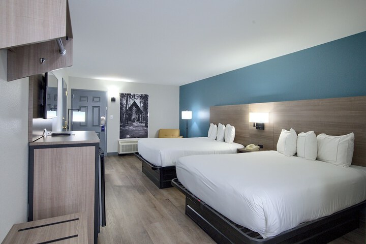 Room 14 of 77
