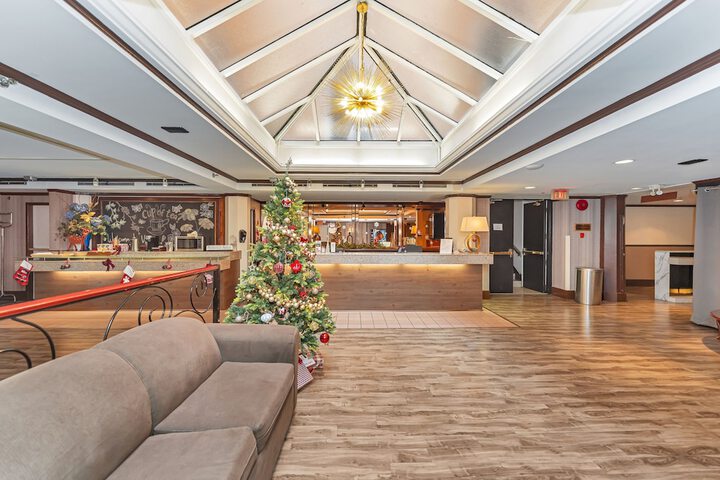 Hotel Interior 8 of 67