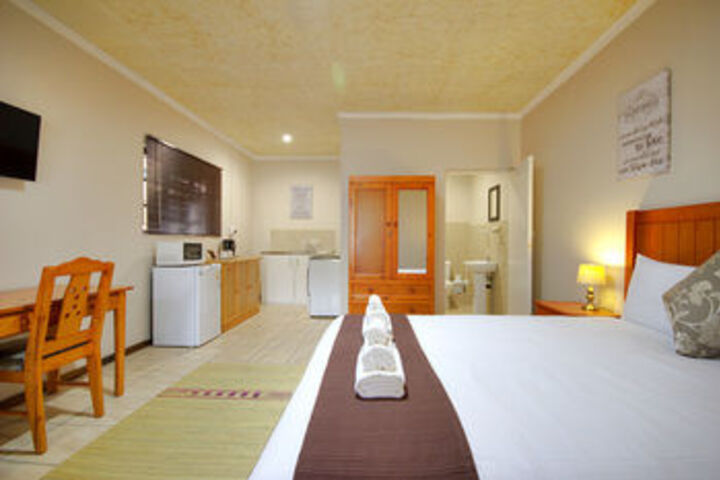 Hotel Suite Photo