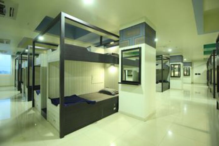 Room 18 of 30