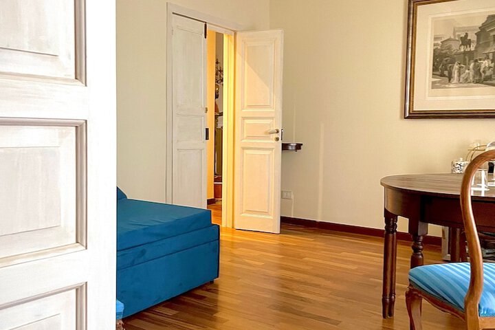 Room 44 of 98