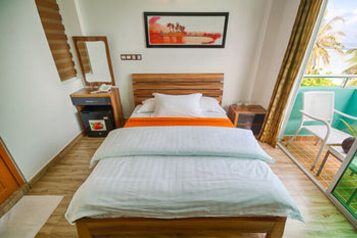 Room 14 of 19
