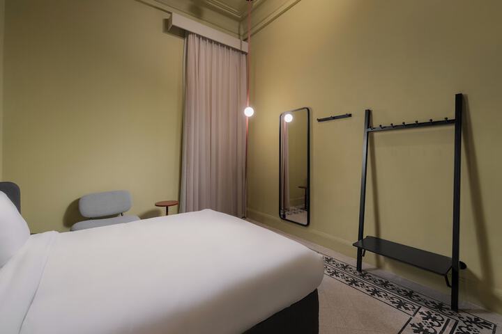 Room 17 of 24