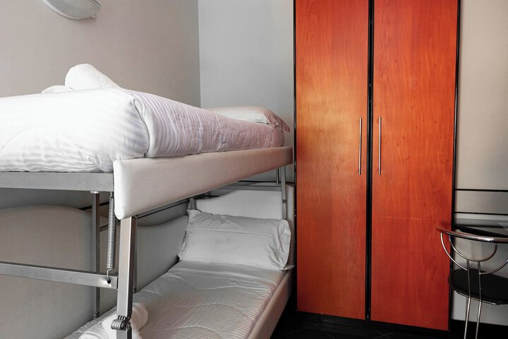 Room 36 of 95