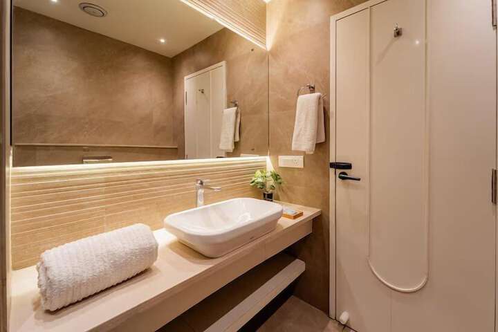Room 20 of 25