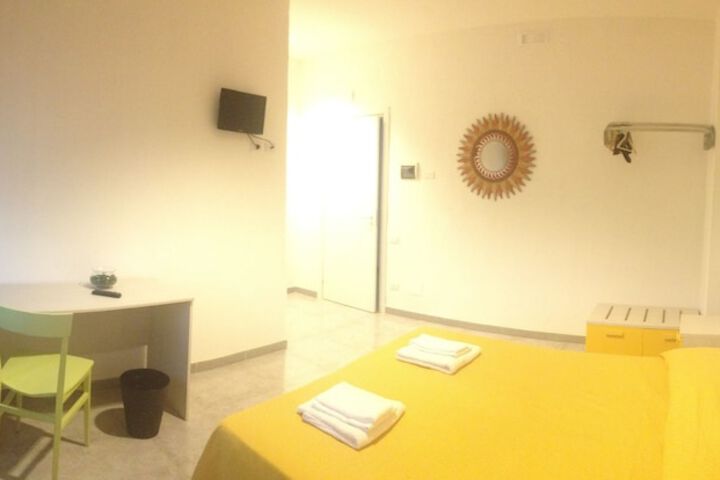 Room 14 of 32