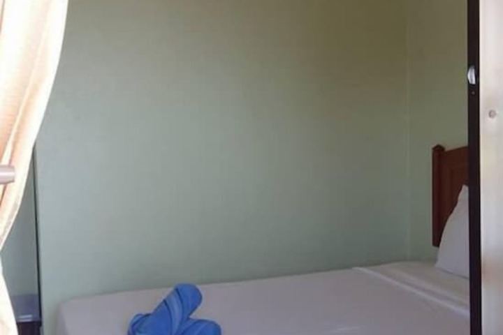 Room 14 of 29