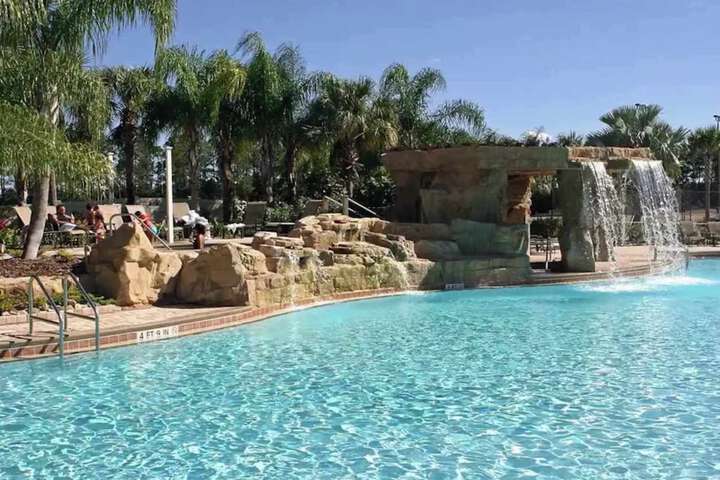 Pool 30 of 60