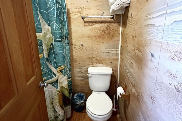 Room 75 of 123