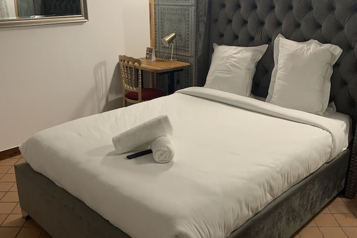 Room 16 of 56