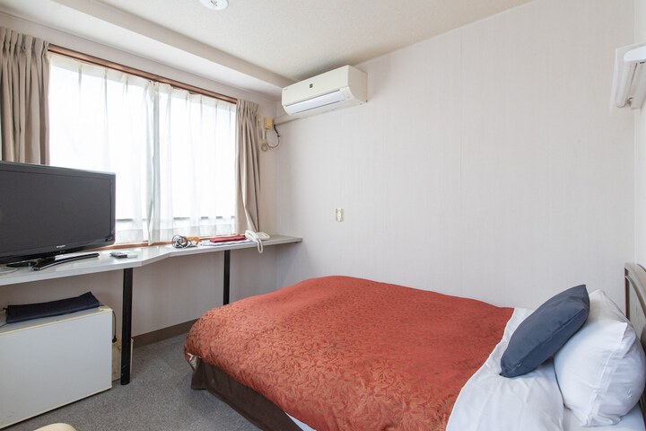 Room 37 of 64