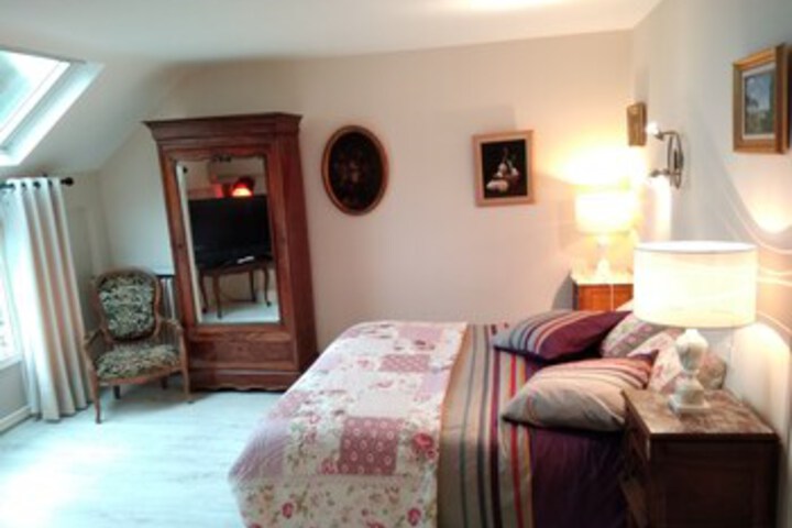 Room 10 of 22