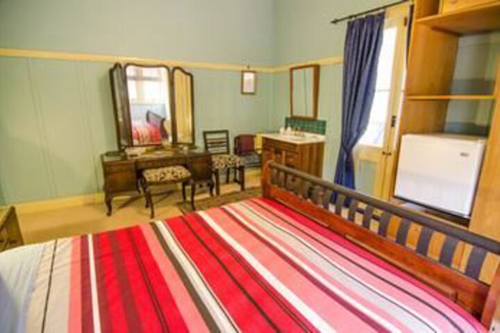 Room 18 of 35