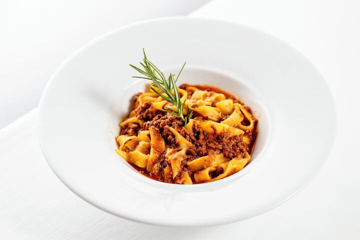 Dining 40 of 62