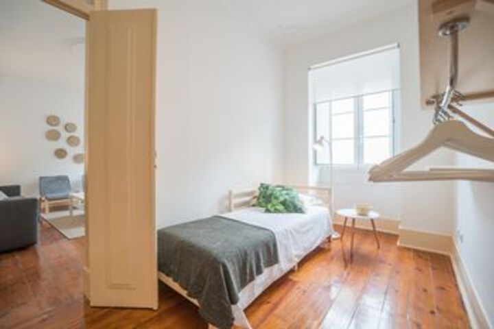 Room 43 of 263