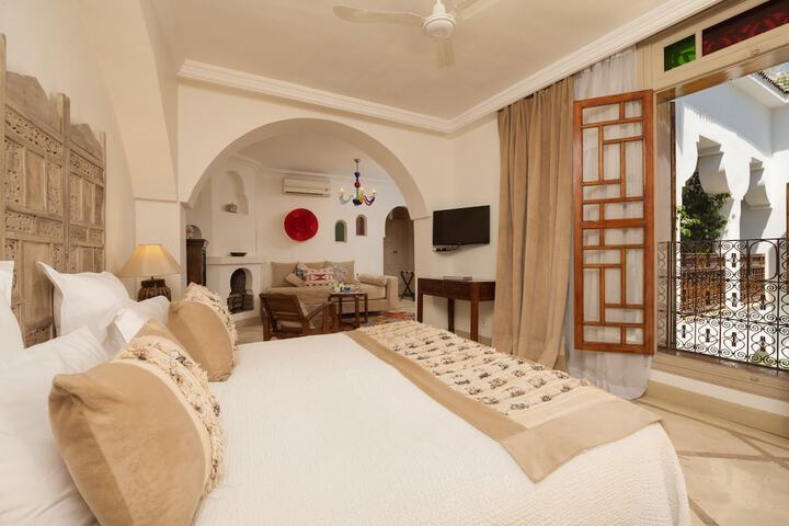 Room 13 of 60