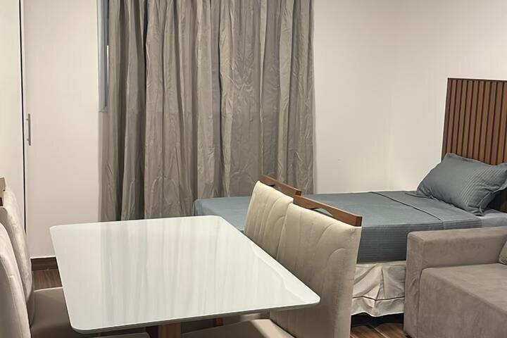 Room 16 of 24