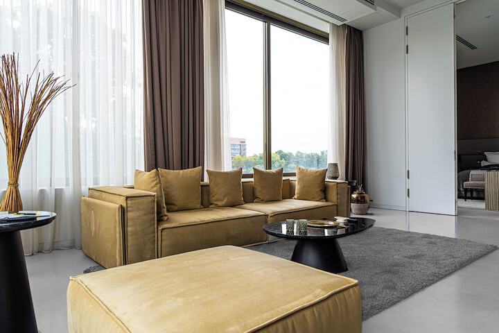 Room 26 of 47