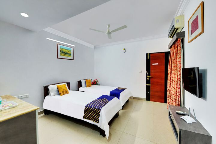 Room 2 of 21