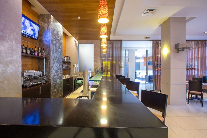 Dining 50 of 60