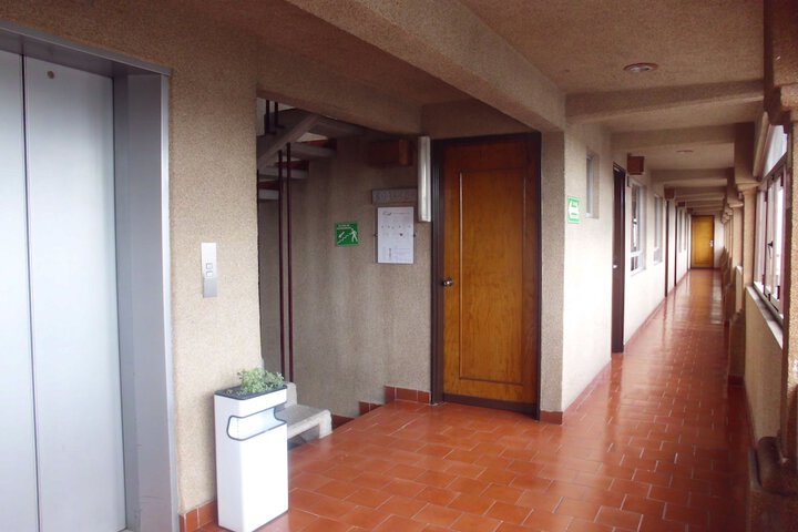 Ballroom/Hall 33 of 49