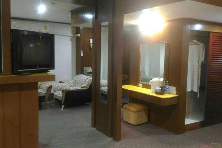 Room 20 of 41