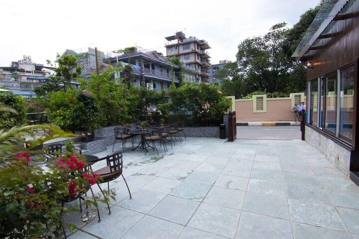 Hotel Exterior 36 of 37