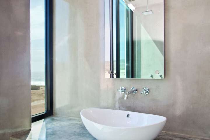 Clean Restrooms