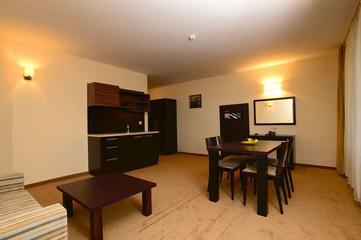 Room 37 of 89