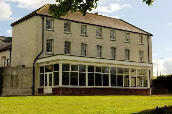 Ashbrook Arms Townhouse and Restaurant