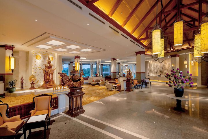 Hotel Interior 7 of 182