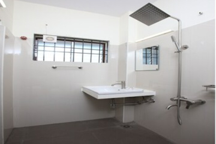 Room 4 of 24