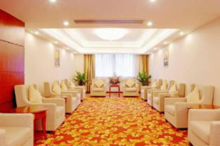 Room 17 of 23