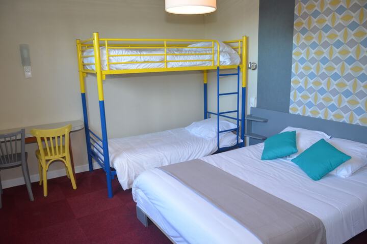 Room 5 of 15