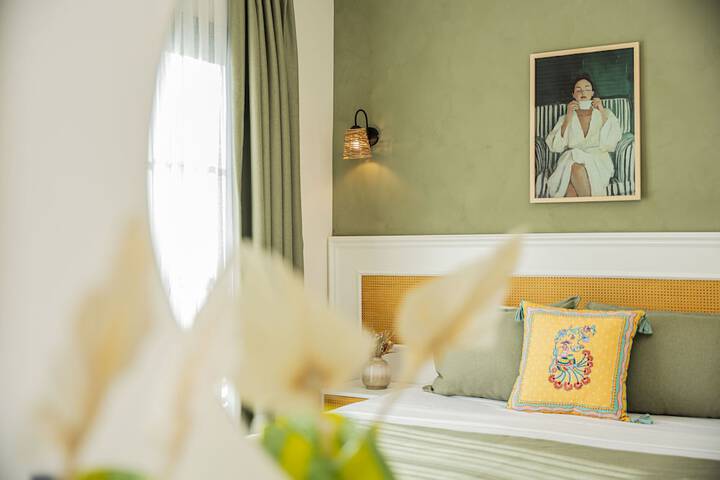 Room 25 of 89