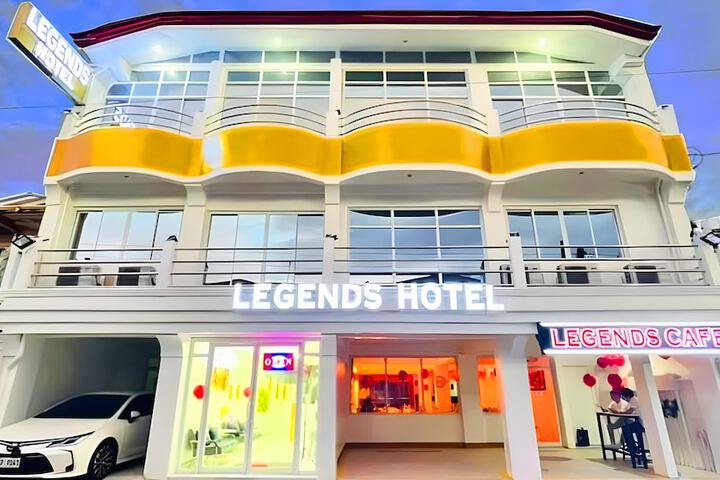 Legends Hotel & Restaurant