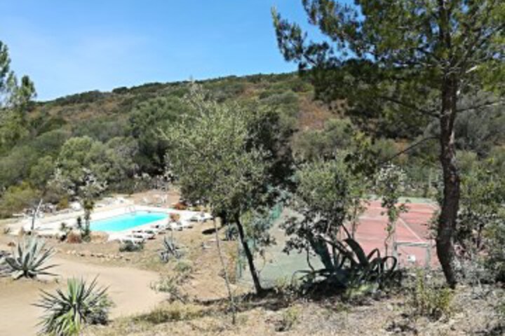 Pool 33 of 69