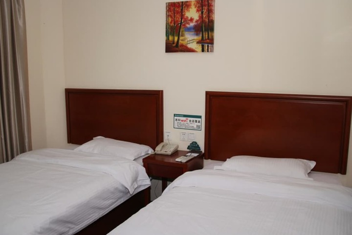 Room 10 of 61