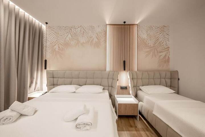 Room 41 of 80