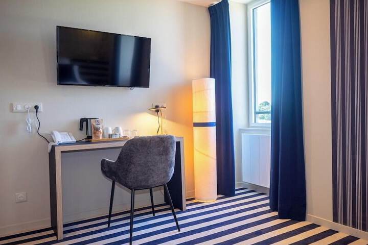 Room 7 of 31
