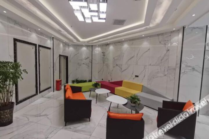 Hotel Interior 9 of 26