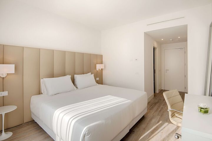 Room 6 of 41