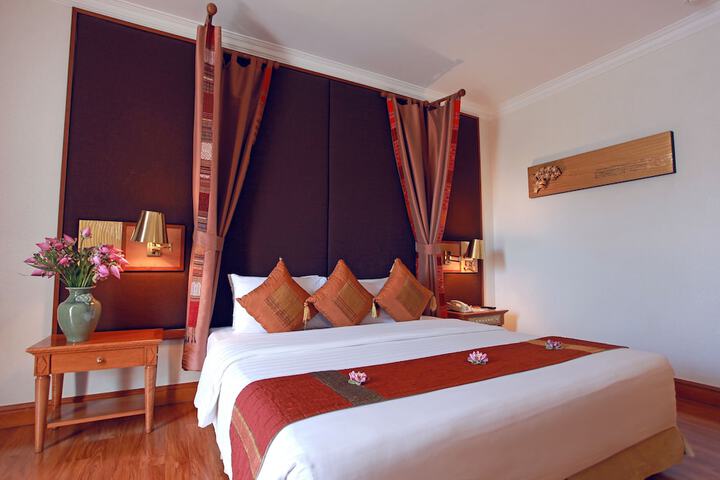 Room 20 of 174