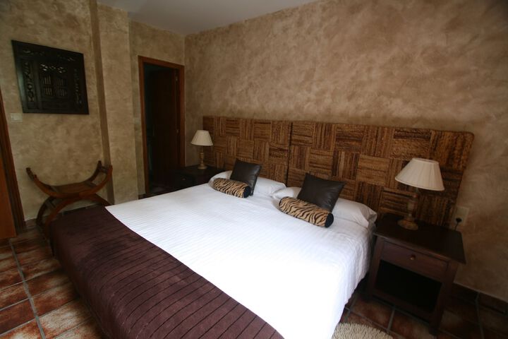 Room 3 of 61